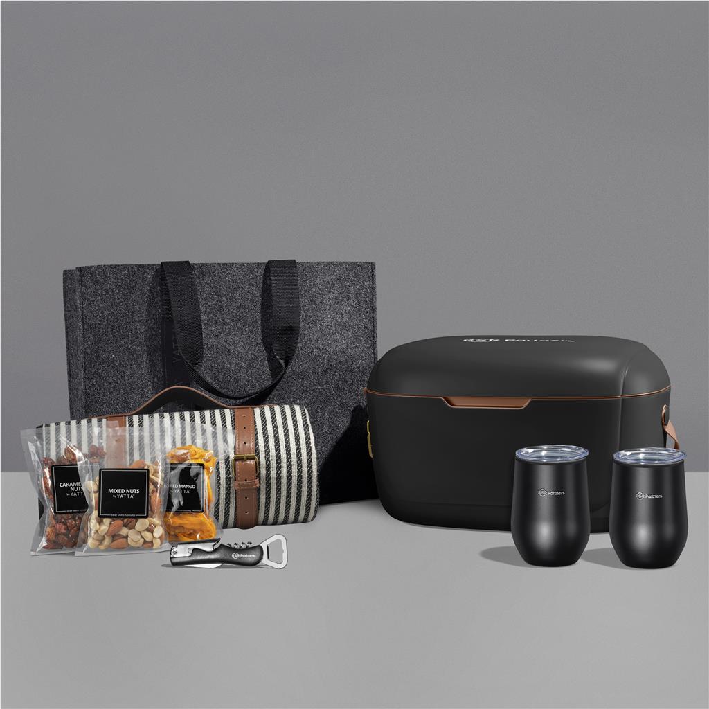 Yatta Chillout Collections Hamper Yatta Chillout Collections Hamper - Image 1